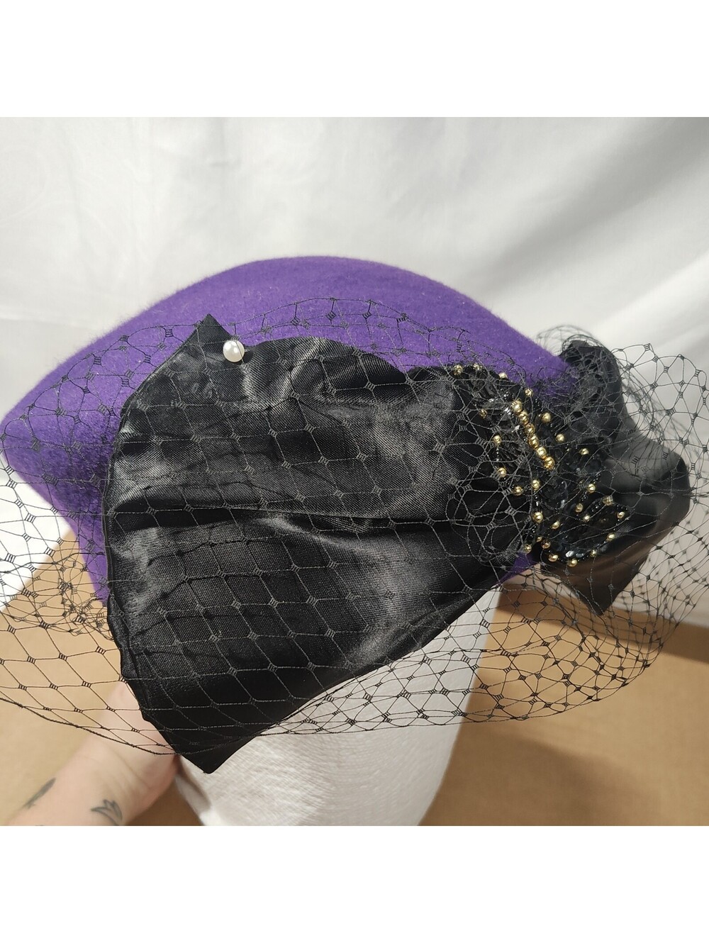 Tracy & David purple Hat with black Sequin Bow Vintage 100% wool